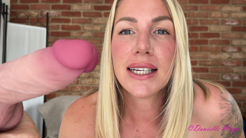 DanielleMaye: スラッティーな義理の兄が彼氏に大量の精液を受け入れる