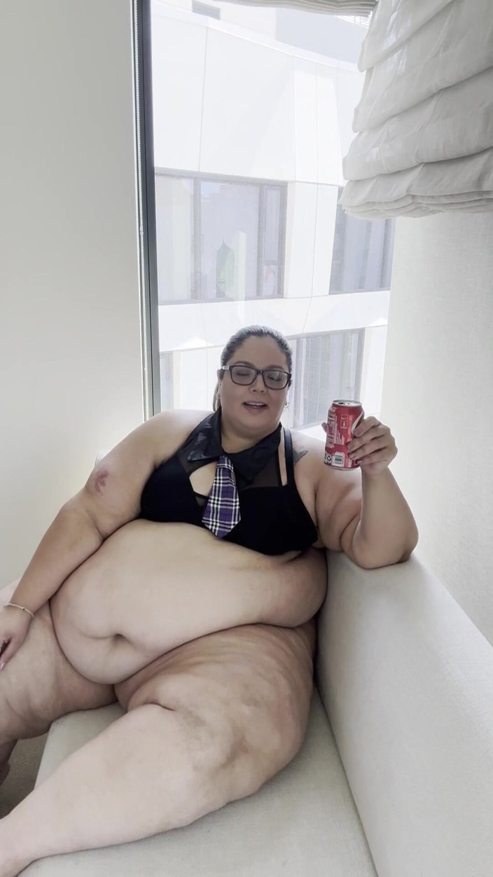 Plump Paradise: Tombul cenneti: geğirme ve sohbet