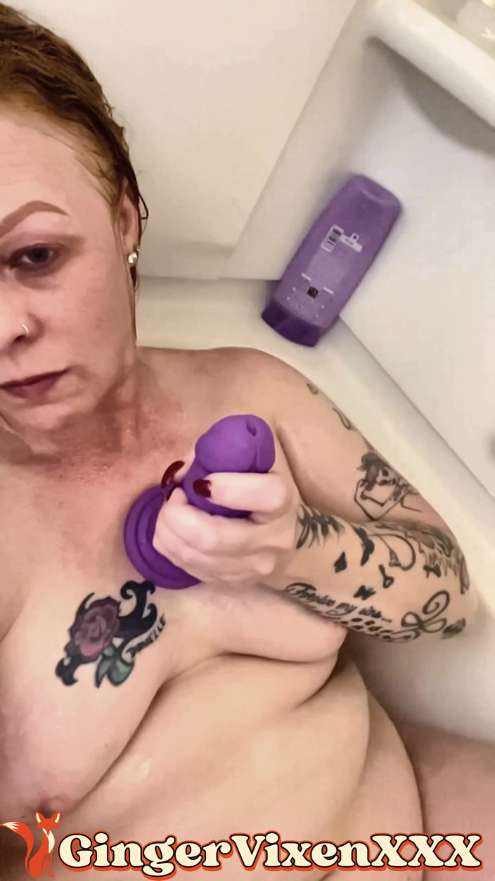 GingerVixen.XXX: Tiernos toques en la ducha