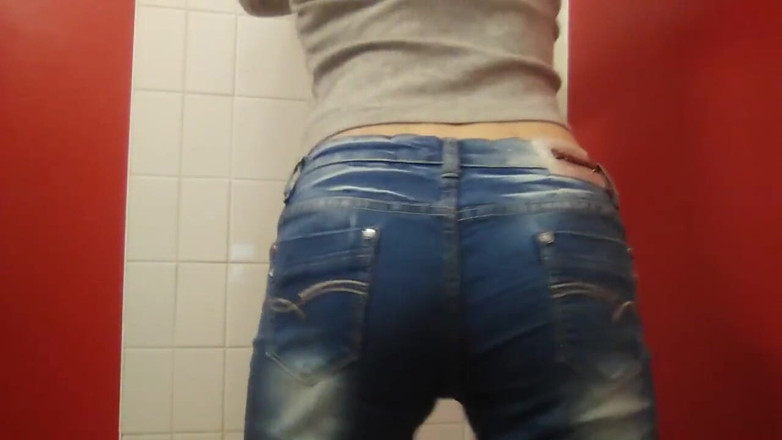 SandraCutePussyforyou: Zadek Sandra Jeans tančí
