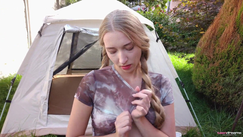 Teen Dreams: Sexy Sailor Outdoor Picnic