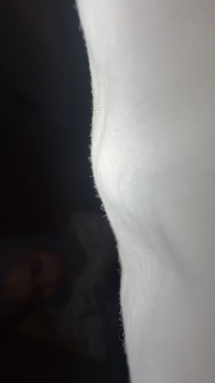 Jilbab69: 带着激情，我的头巾女友摇晃直到她的阴户湿了