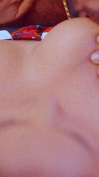 그녀의 자지를 확인하는 동안 섹스하기 시작한 인도 인도 간호사