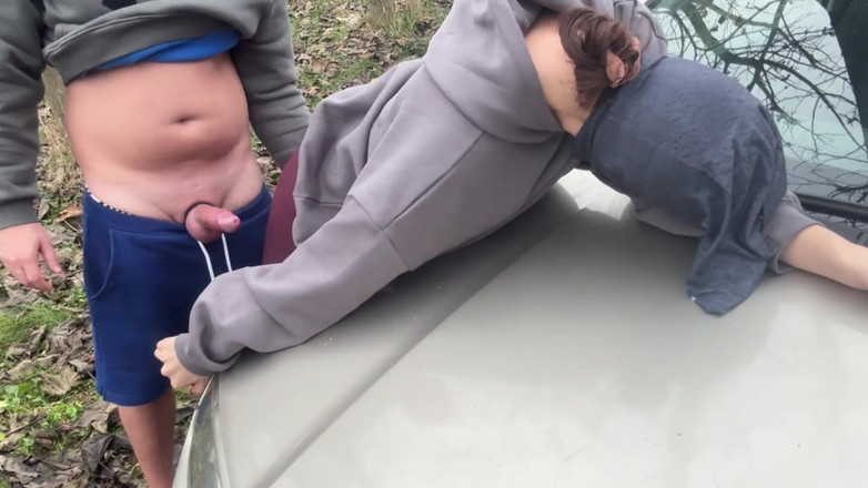 Christi: सार्वजनिक रूप से कॉलेज ड्राइविंग छात्र