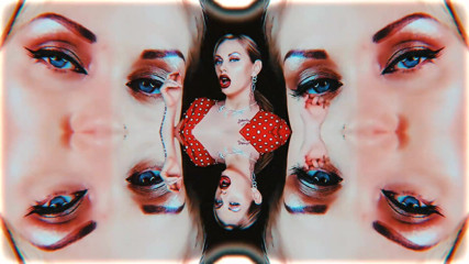 Goddess Misha Goldy: 담배 피우는 립소홀리아! 루프!!!