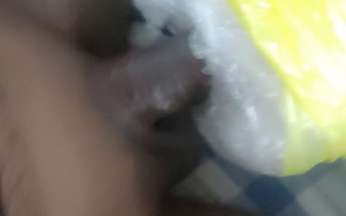 Dhaka mussi: Развлечение с фонариком в домашнем видео