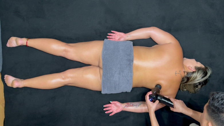Vitoria Coronado: A Rich, Sensual Massage Ends in Sex and Masturbation Until...