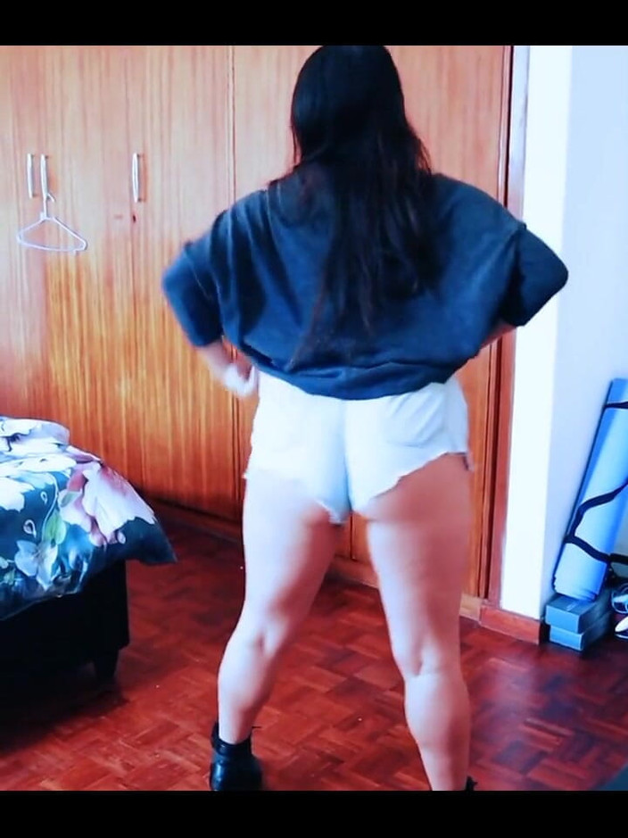 Kinky Lyrical: ¡El fin de semana ha llegado! Sesión de baile espontáneo...