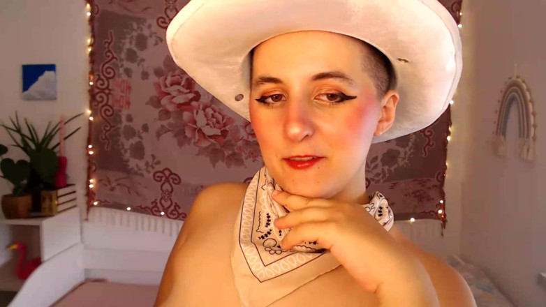 The Antichristrix: Natuurlijke harige cowgirl danst en plaagt