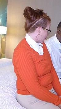 书呆子红发熟女探索她的大黑屌幻想