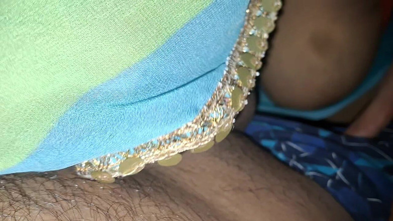 Busty Banuu: Індійська дружина любить мінет