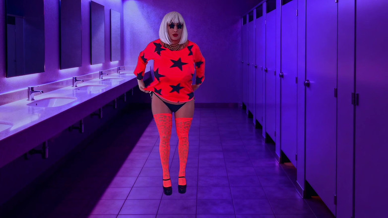 Juggsy: XXX Rave Party Club Dancer