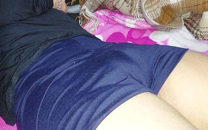 Josyandhot: Cowok ini berani ngentot memekku! Aku nggak tahan ngeliat selangkanng...