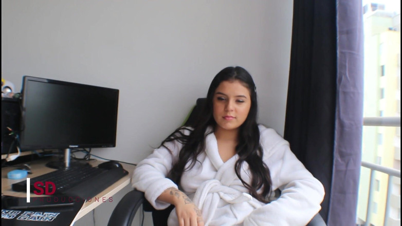 MelanieCaceres: Моя зведена сестра показує всьому університету, що вона не лесбіянка - melaniec - порно іспанською