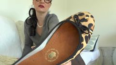 Lady Victoria Valente: Вернуться с сводной тетей после 14 дней, нюхает ступни и новые грязные вещи леди Виктория Валенте