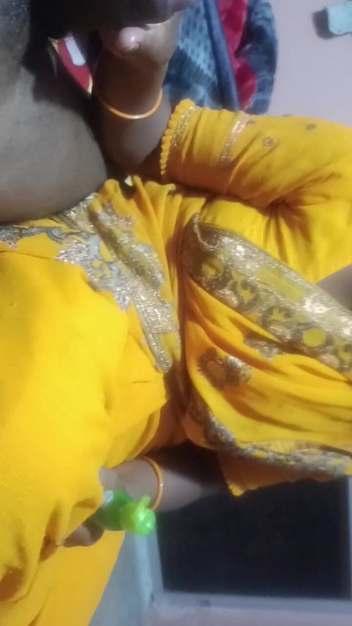 Rahul Ranjan: Дези бхабхи подрочила, а затем трахнули в задницу