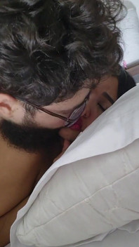Não Resisti a Esse Homem Lindo Que Se Ofereceu Para Me Dar Uma Massagem E Colocou O Pau Dentro De Mim
