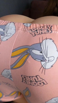 Gros cul élastique d’un voisin sportif adore baiser
