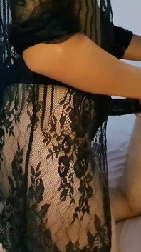 Adik tiri seksi memusnahkan pantat saya dengan dildo strap-on besar. Kongkek dubur kasar sehingga letupan air mani