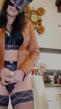 JOI ดิลโด้ แจ็คเก็ตหนัง เฟติช ถ่มน้ำลาย และยั่วสุดขีด - พาร์ทก่อน