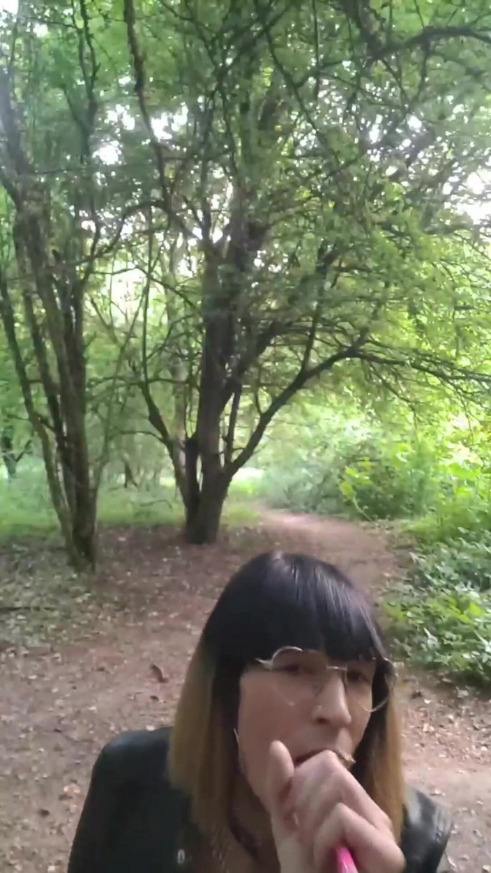 VaneSsa BiTCHx: Whore Fantasy. Cam4 in Brunoy Forest Cumslut Looking for Public...