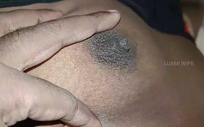 Luxmi Wife: Profesoară mamă vitregă a prietenului în sari verde 3