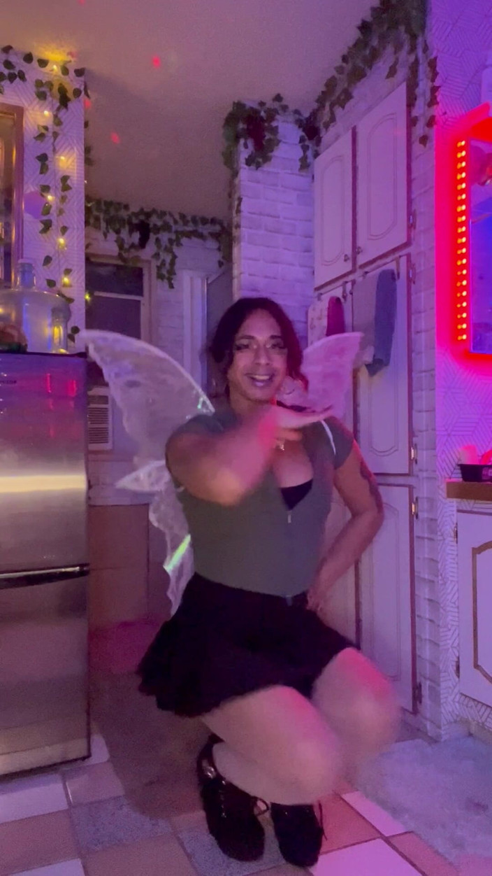 TS Jade: Fantasy Girl Strip Dance