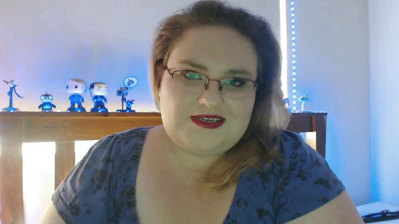 LaLaDelilah: Narozeninová holka findom