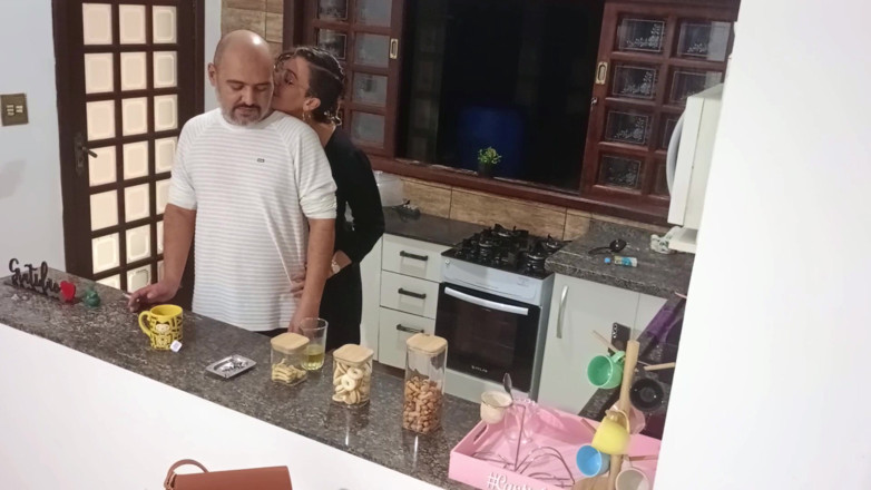 Victor SweetCoupleStories: Seks anal dengan istri seksi yang tidak setia di pantry...