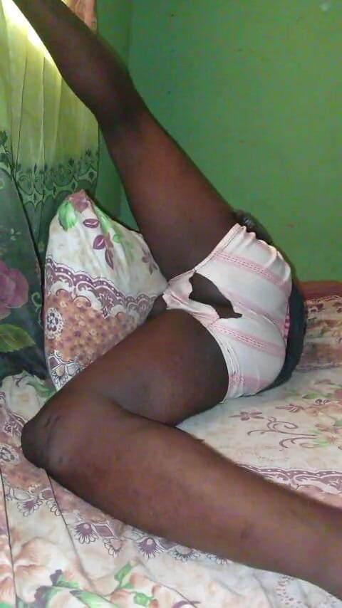 Badman4606: Ele libera seu pau preto