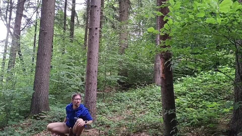 kickerscooter: Forest Risk: Jerking off a Dick Under a Busy Road