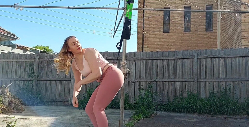 Michellexm: 私のTバックだけを着て