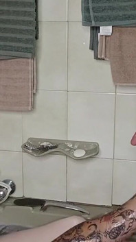 Jag och min styvsyster i badet