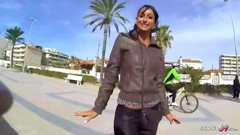 Full porn collection: Latina milf coral toma a un extraño de la calle...