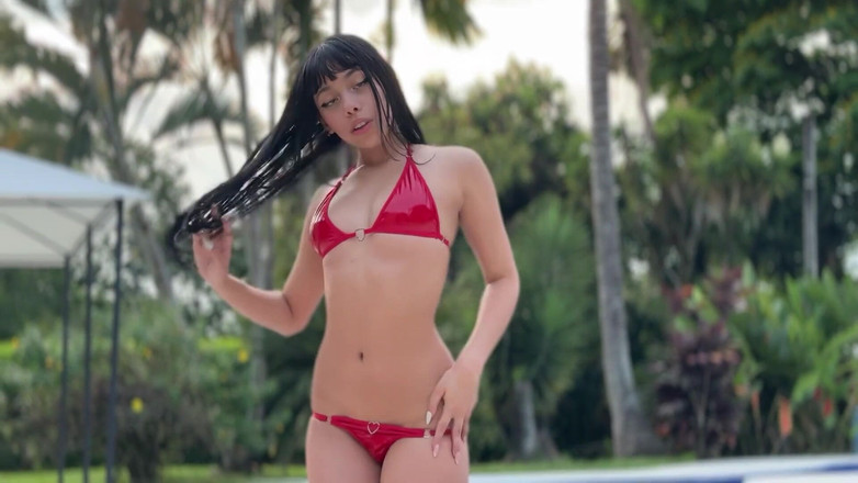 sofiamillers7: Une Journée Avec Moi Dans Le Jacuzzi...