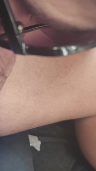 Pegou um Hitchiker que chupou meu pau com tanta força enquanto dirigia