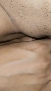 Une bite desi se fait utiliser