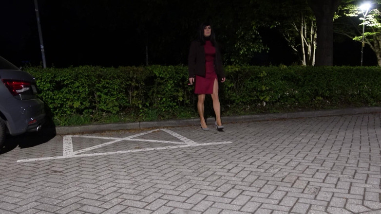 Loreleyadd: My Red Dress and Glossy Tights Are Getting Peed on