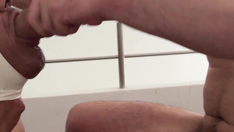 Danmel X: Un réflexe bâillon détruit