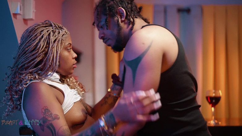 BeastnKitty: Honeydippedc dostane intimní vztah na noc