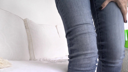 Lady Victoria Valente: Cheirando meias azuis suadas e pés enrugados, POV, Lady Victoria...