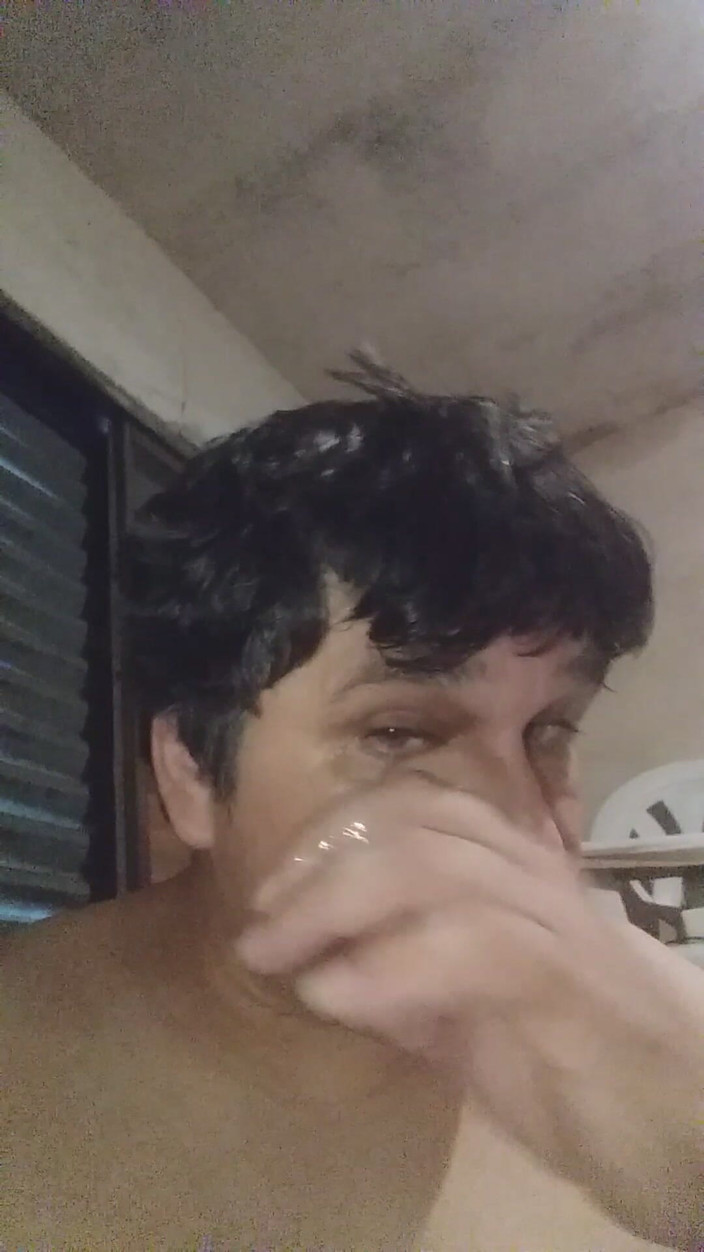 Claudio: Hat mein Gesicht mit Sperma gefüllt