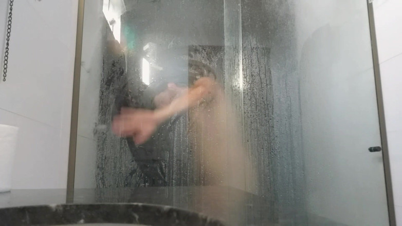 Marcosninfo: See What I Did in the Shower, Caught in the...