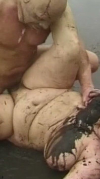 Muscular Hunks Pound Deep in Muddy Waters