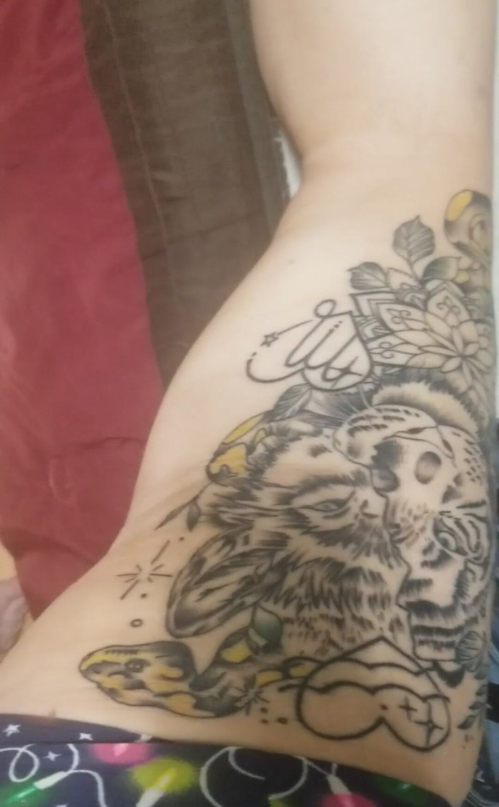 LittleSweetFeet: 新しいタトゥーはすべて癒され、見栄えが良い