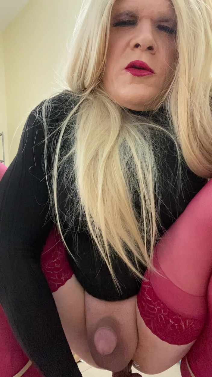 MadisonCD2025: Sissy Amateur MILF Trans Slut Crossdresser Fucks and Rids Cock...