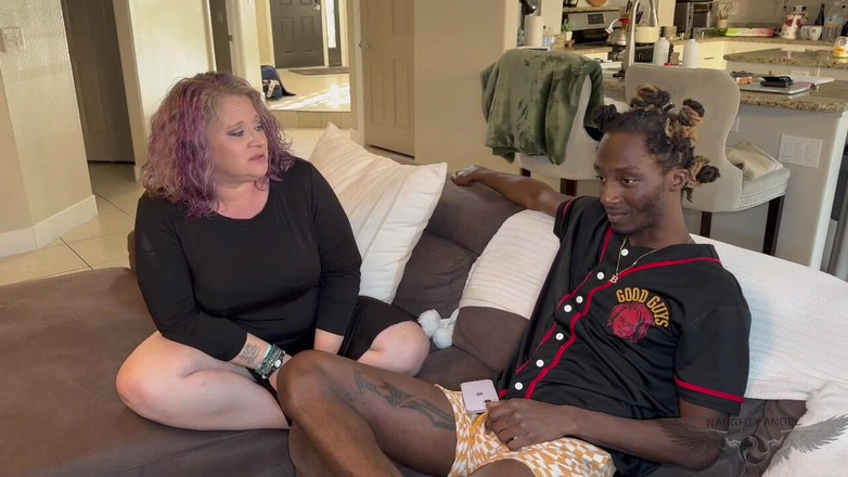 Ms. Naughy Angel: 肛交荡妇被大黑屌干