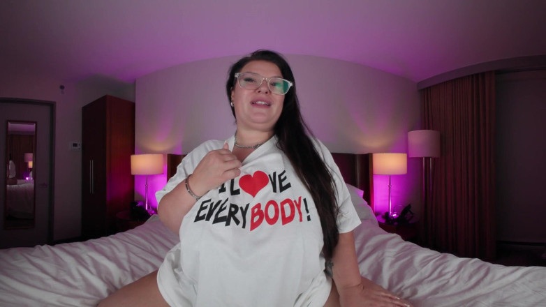 Blush erotica: Bevr- Luna Lark - I Love Everybody- 2D Converted