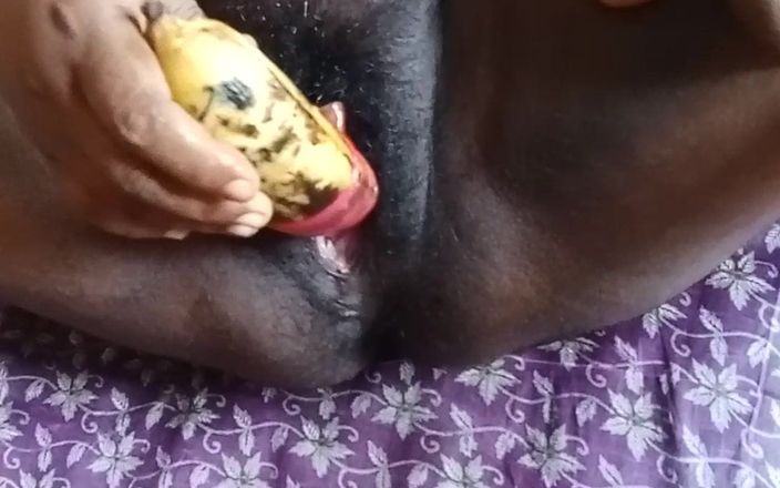 Nilima 22: 成熟したインドのバナナのパフォーマンスビデオ