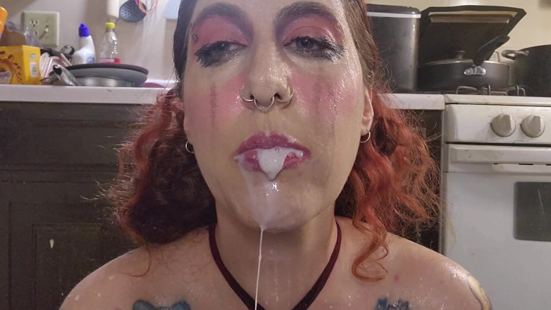 Animer gamer girl: Hrănește-mă / fute-mă cu pula mare și neagră pe care ți-ai dori să...